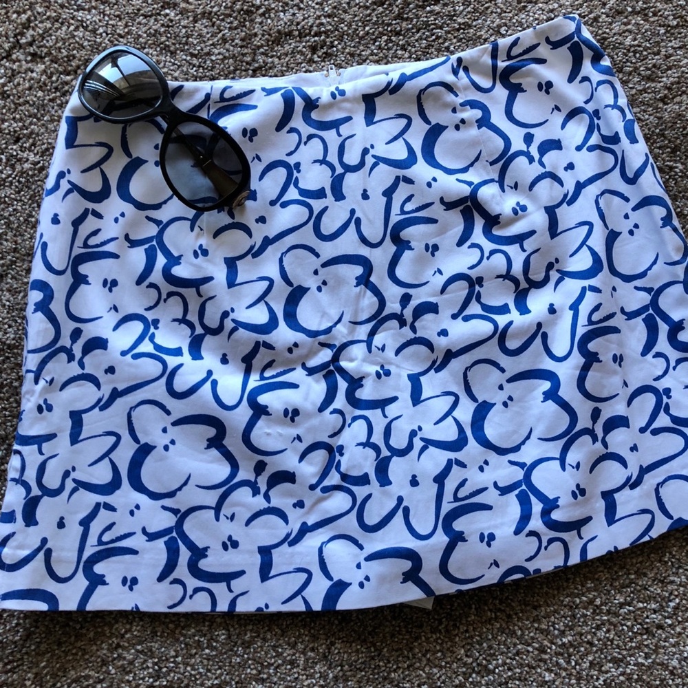 B Moss Blue and White Skirt/Skorts  Size 6